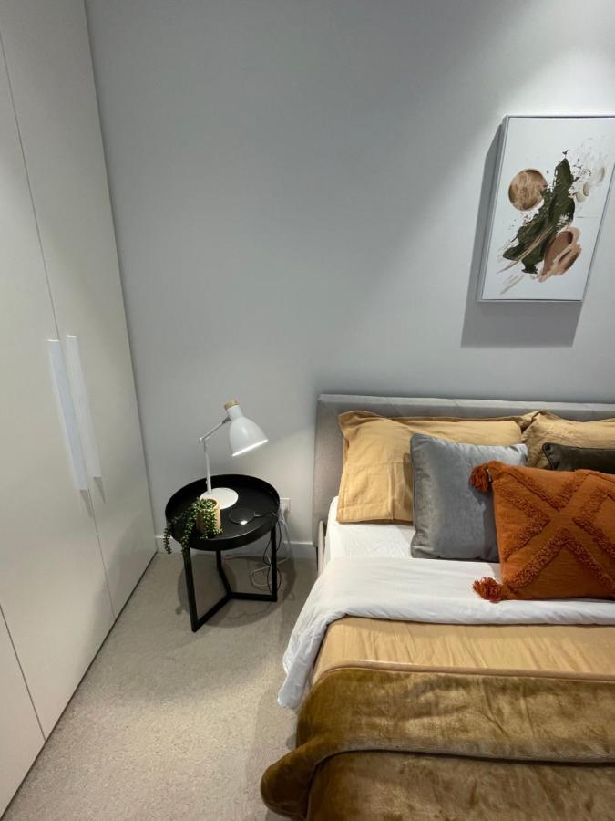 Cozy 1 Bed Apt & Spa,Free Parking ,Phenomena Views Melbourne Eksteriør billede
